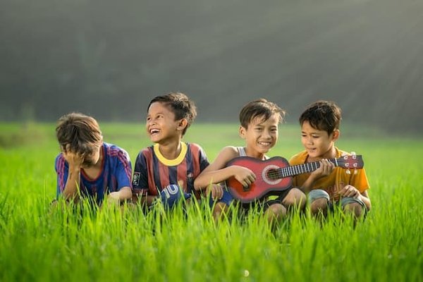 Nouvelles musiques à succès adaptées pour les enfants